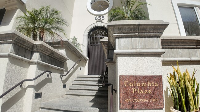 Building Photo - 655 Columbia St