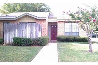 Building Photo - 2018 Cottage Oak Ln