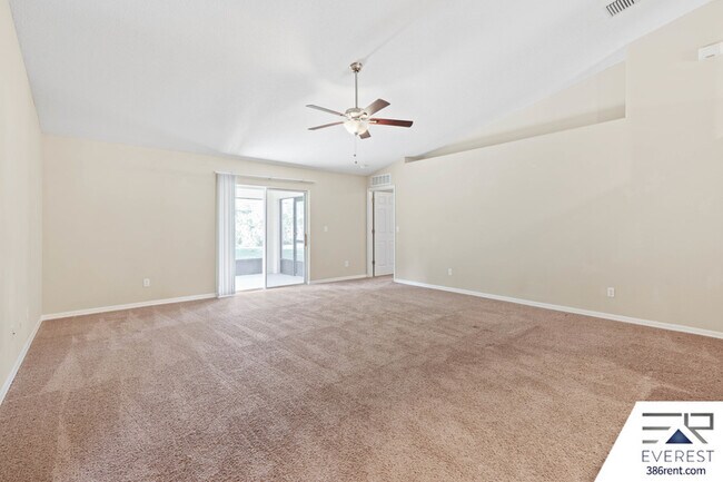 Building Photo - 15 Firtree Ln