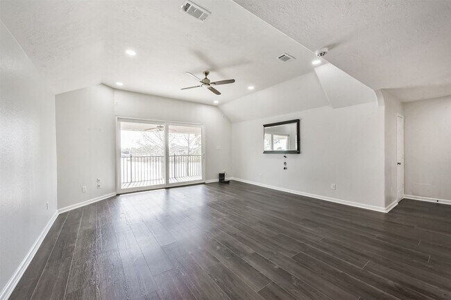 Building Photo - 2315 Bending Spring Dr