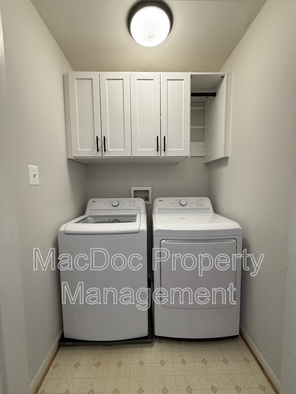 Building Photo - 14 Heatherbrook Ln