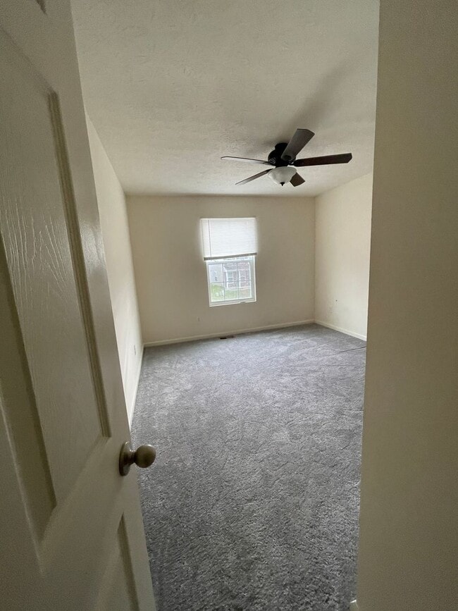 Building Photo - 2018 Creekstone Dr