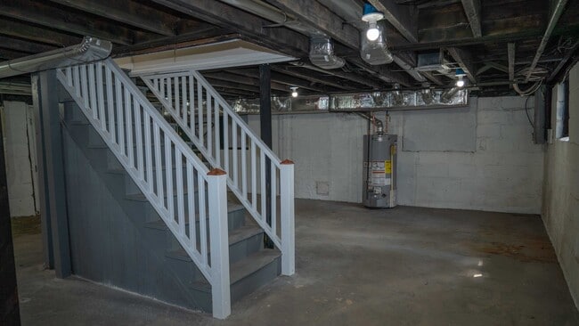 Building Photo - 736 Haxtun Ave
