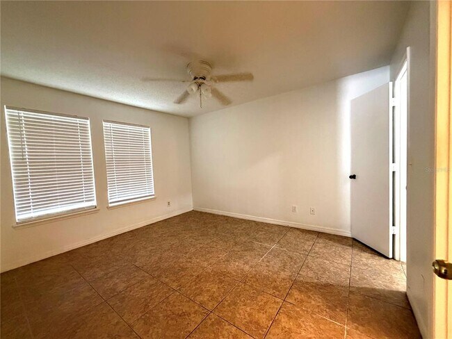 Building Photo - 6016 Westgate Dr