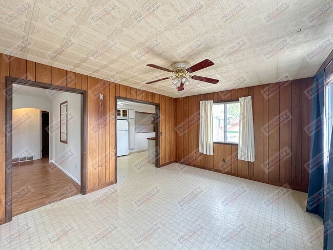 Building Photo - COZY House For Rent In Moorcroft