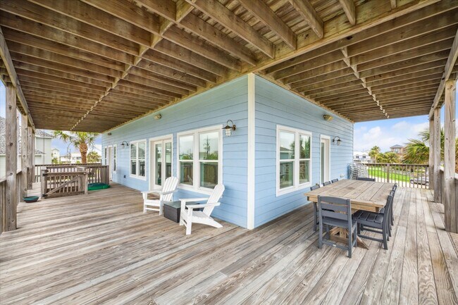 Building Photo - 4015 War Chest Ct