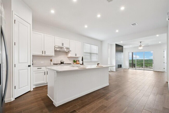 Building Photo - 4521 Lucabella Ln