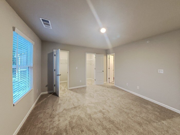 Building Photo - 1097 Benfield Ridge
