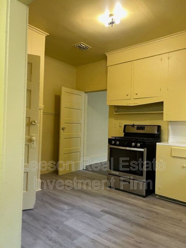 Building Photo - 3115 Frederick St