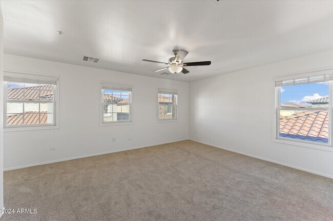 Building Photo - 3636 E Edna Dr