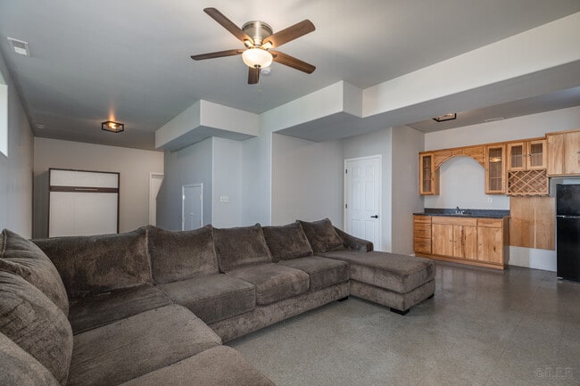 Building Photo - 59941 Windy Ridge Dr