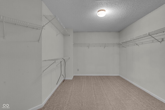 Building Photo - 10187 Hatherley Way