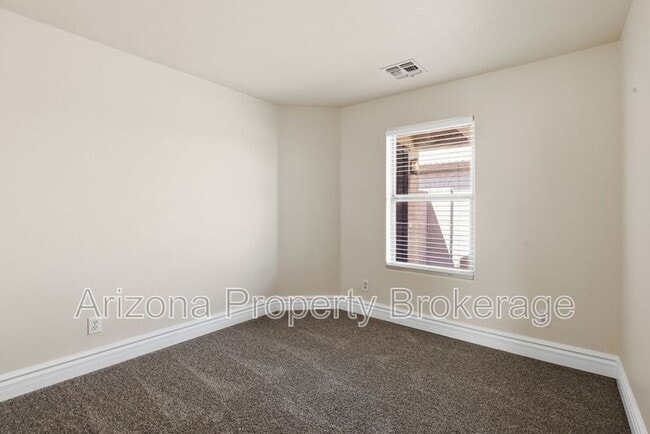Building Photo - 10249 E Calypso Ave