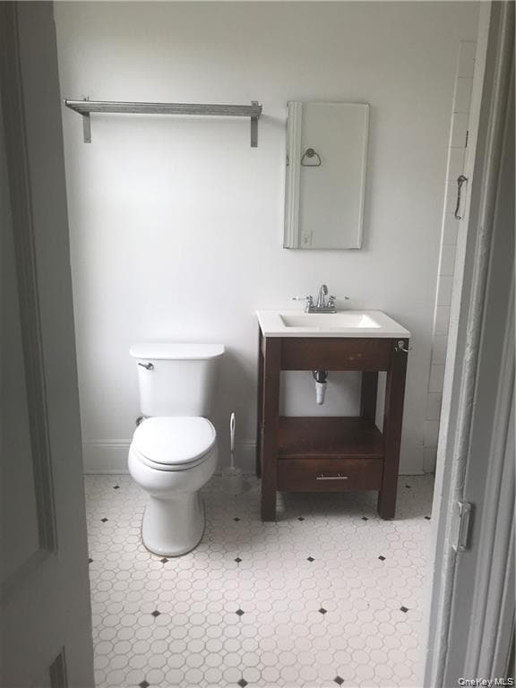 Building Photo - 21 Bridge St