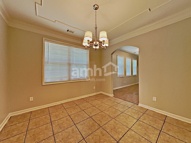 Building Photo - 960 Fountain Glen Dr