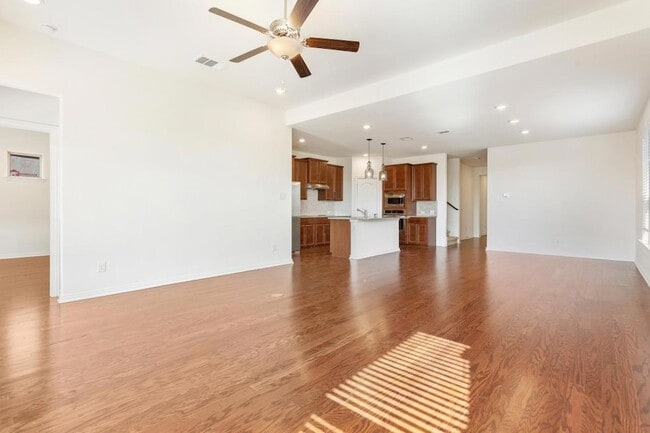 Building Photo - 1001 Ridge Runner Dr