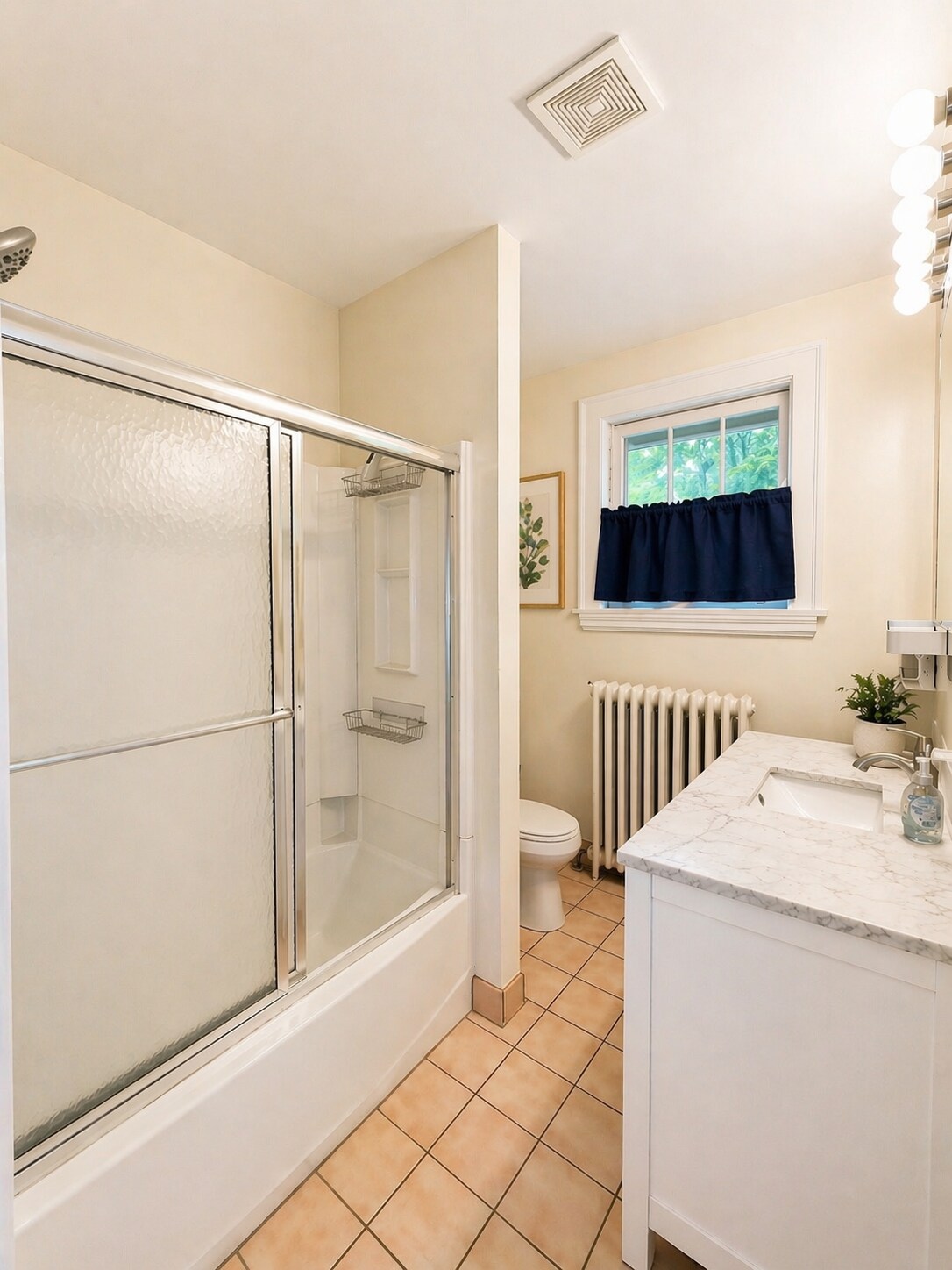 Building Photo - 1429 Dana Ave