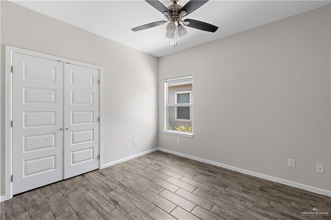 Building Photo - 17 Kentucky St