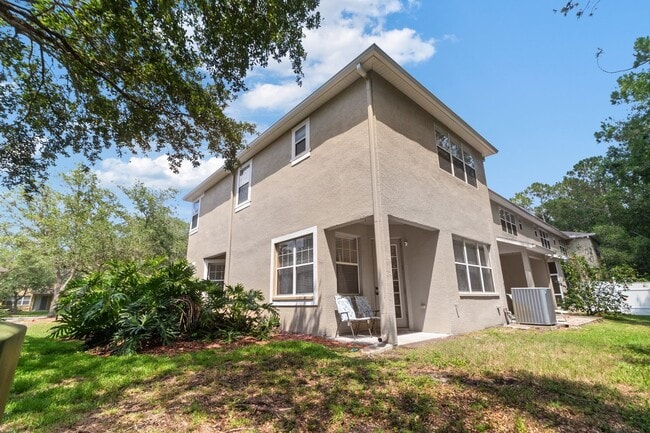 Building Photo - West Meadows 3 Bedroom Townhome Awaits!