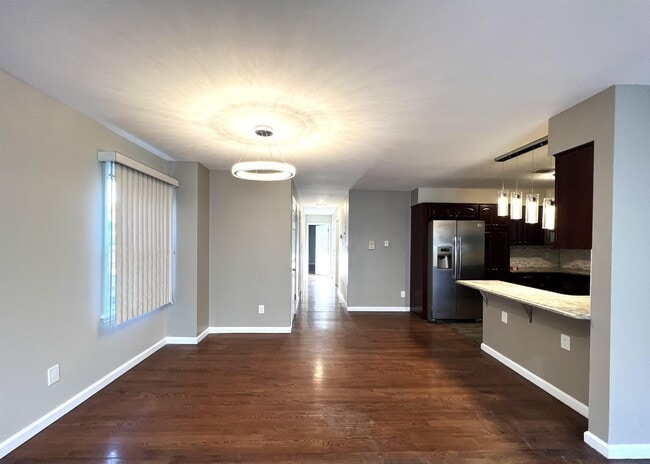 Building Photo - 25 Wallis Ave