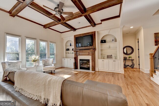 Building Photo - 11037 Estates Cir
