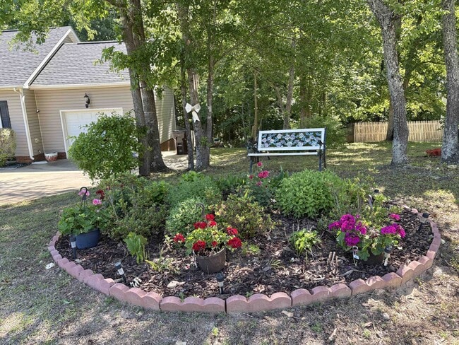 Building Photo - 245 Jarrett Bay Ln