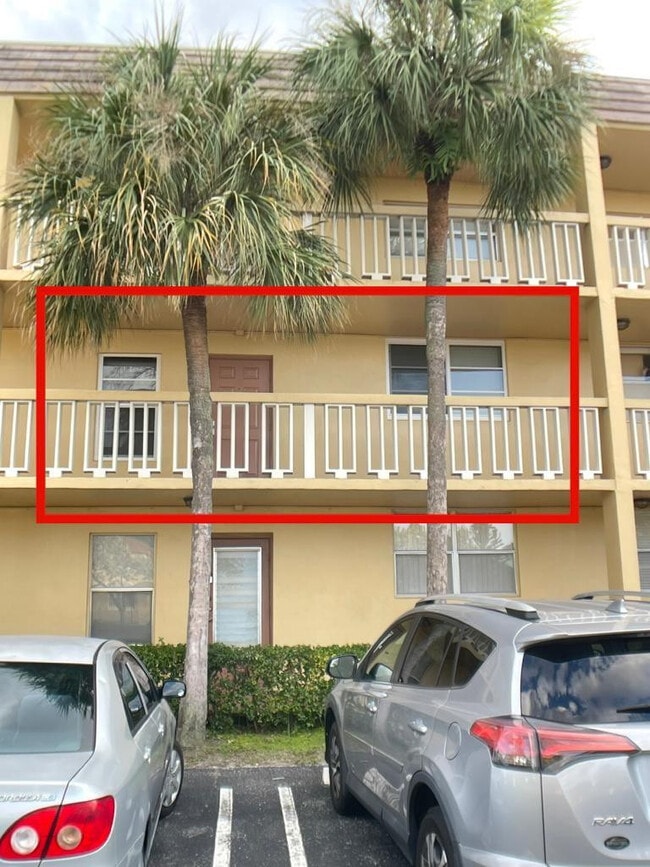 Building Photo - 6150 NW 62nd St