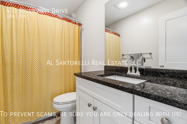 Building Photo - 431 Riverview Dr