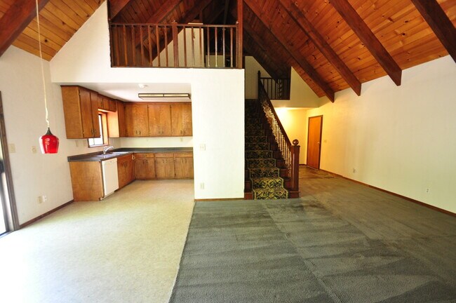Building Photo - 23660 Ontario Dr