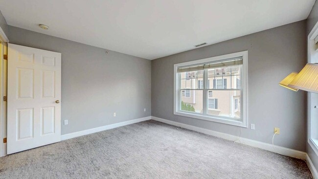 Building Photo - Spacious 2-Bedroom Townhouse with Loft – P...