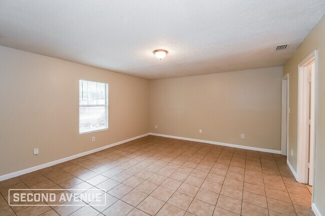 Building Photo - 8825 6th Ave