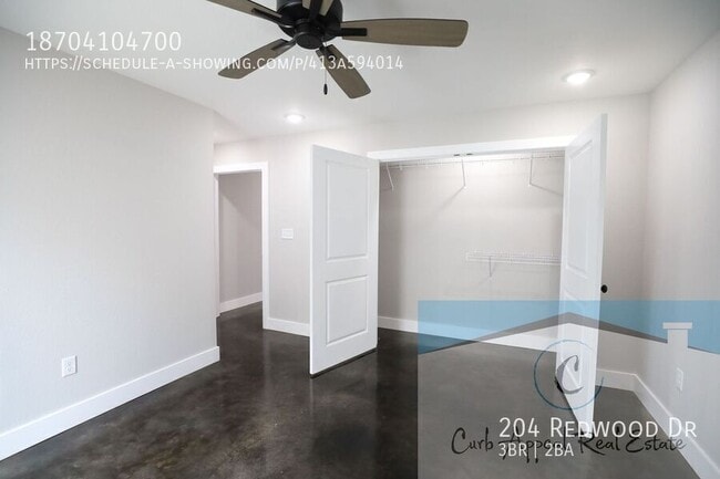 Building Photo - 204 Redwood Dr