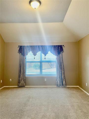 Building Photo - 3210 W Glenwood Dr