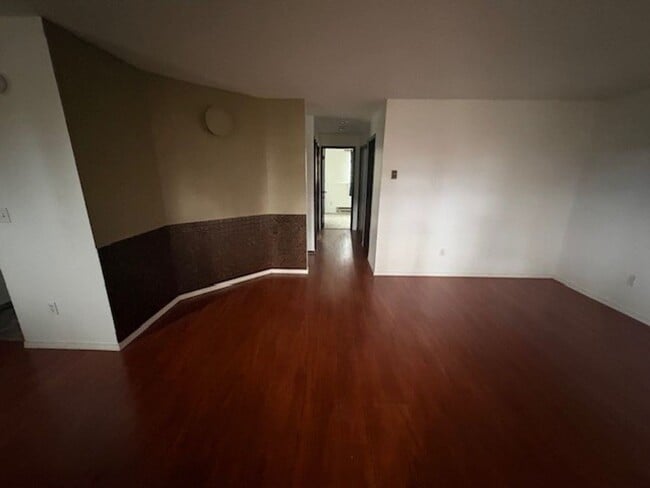 Building Photo - Olympia 4 Plex