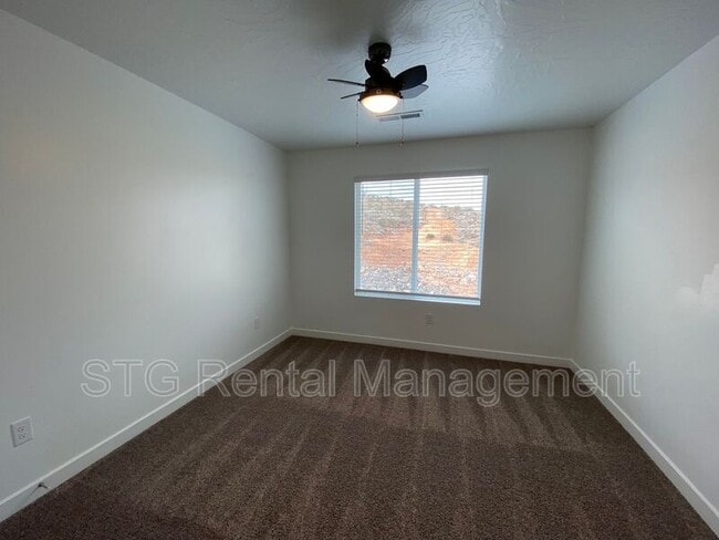 Building Photo - 3237 E Labyrinth Pt Cir