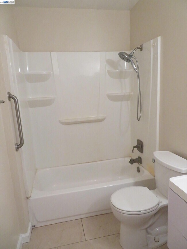 Building Photo - 1731 Ellis St