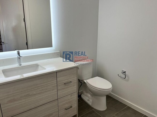 Building Photo - 2289 W 52nd Ave