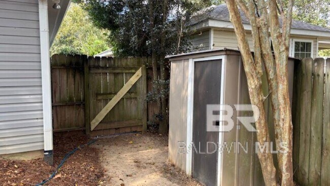 Building Photo - 508 Westchase Ct N