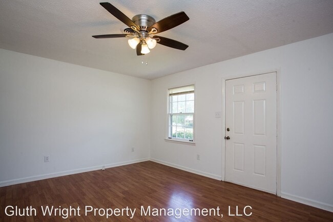 Building Photo - 2 br, 1 bath House - 1149 Veterans Parkway