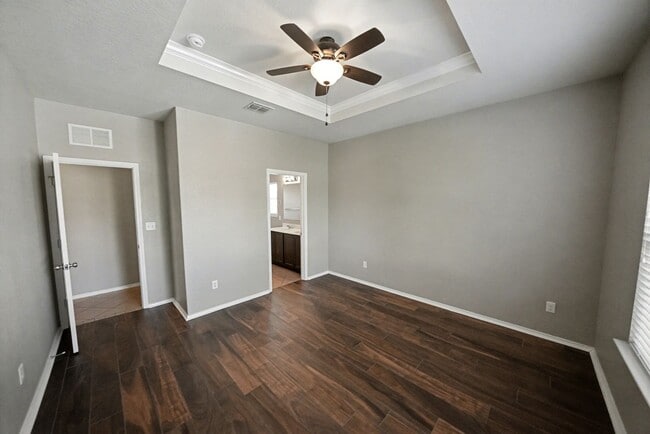 Building Photo - Beautiful Home in the Highly Desirable Ala...