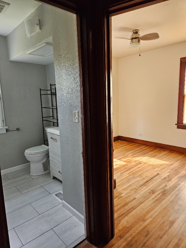 Building Photo - 421 Western Ave