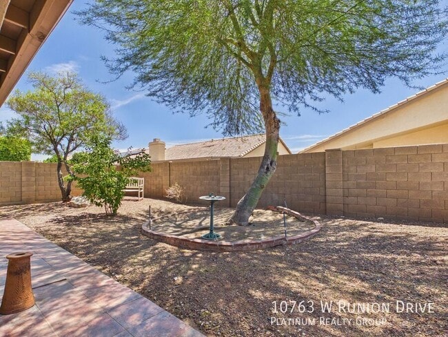 Building Photo - 10763 W Runion Dr