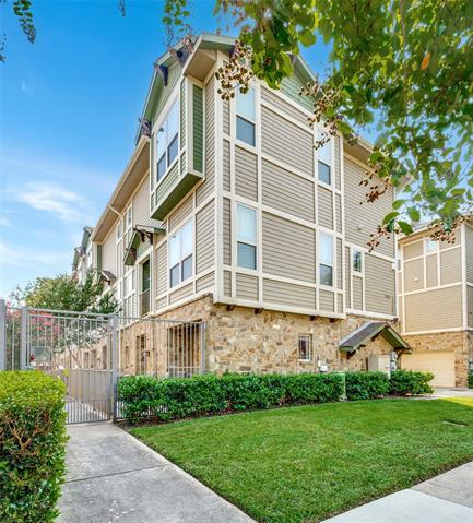 Building Photo - 5916 Hudson St