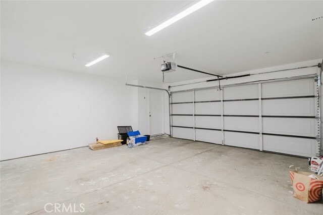 Building Photo - 5654 Cartwright Ave