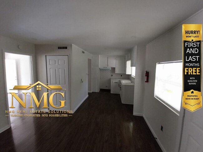 Building Photo - 1069 Brookley St