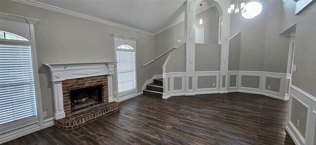 Building Photo - 12718 Hilltop Dr