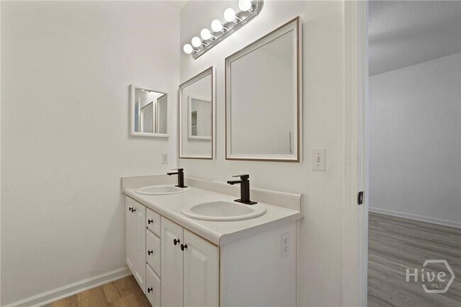 Building Photo - 400 Tibet Ave