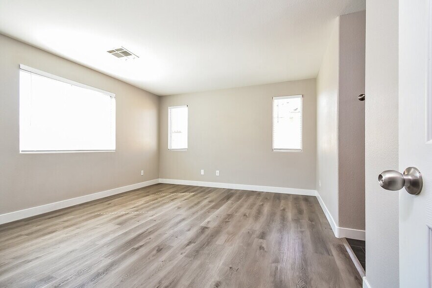 Building Photo - 9120 Spoonbill Ridge Pl