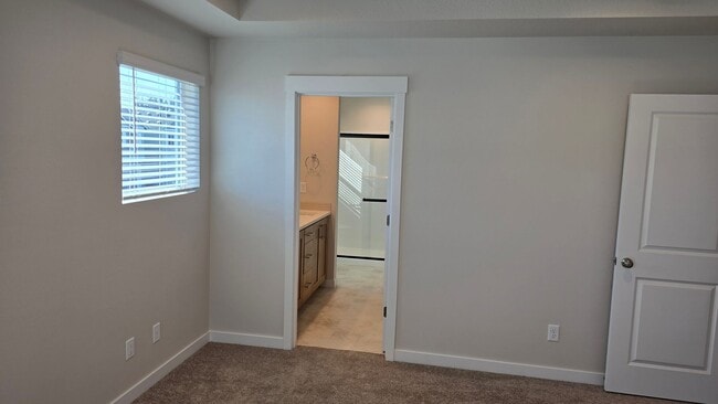 Building Photo - Amazing 3 bedroom Brand new home!!