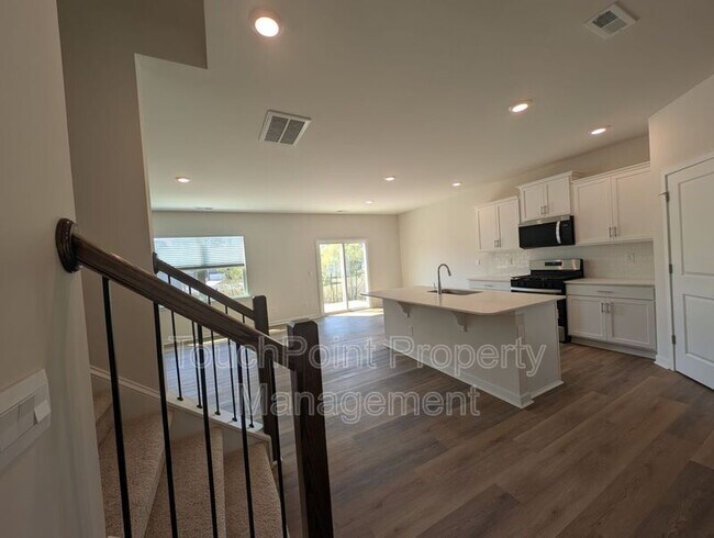 Building Photo - 3433 Austin Duncan Dr